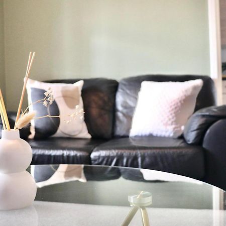 Stunning Apartment, Sleeps 4, Central London, 1 Bedroom, Zone 1, Kennington - Open For Business Stays, Long Stays And Families Relocating Экстерьер фото